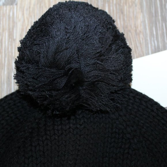 NWT UGG UNISEX KNIT CUFFED POM BEANIE‎ BLACK - Picture 3 of 3